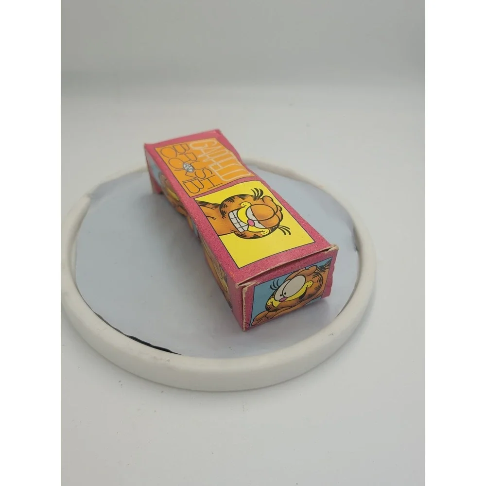 GARFIELD THE‎ CAT - Vintage AVON 1978 Brush and Comb Set NIB